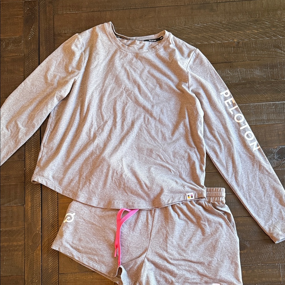 Peloton Excellent Condition Gray Long Sleeve and Shorts Set, Size M/L